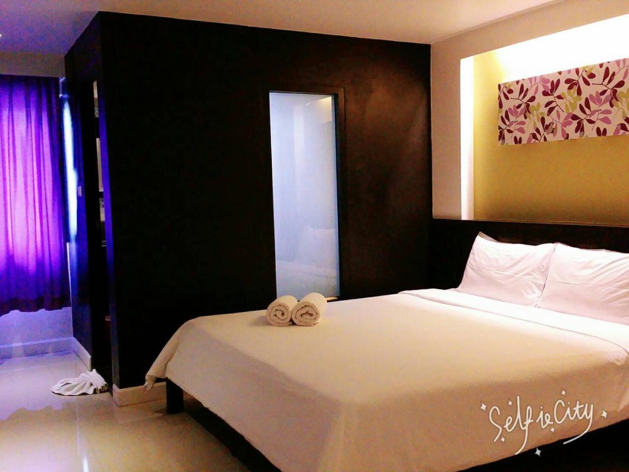 At 24 Boutique Hotel Nakhon Si Thammarat Exterior photo